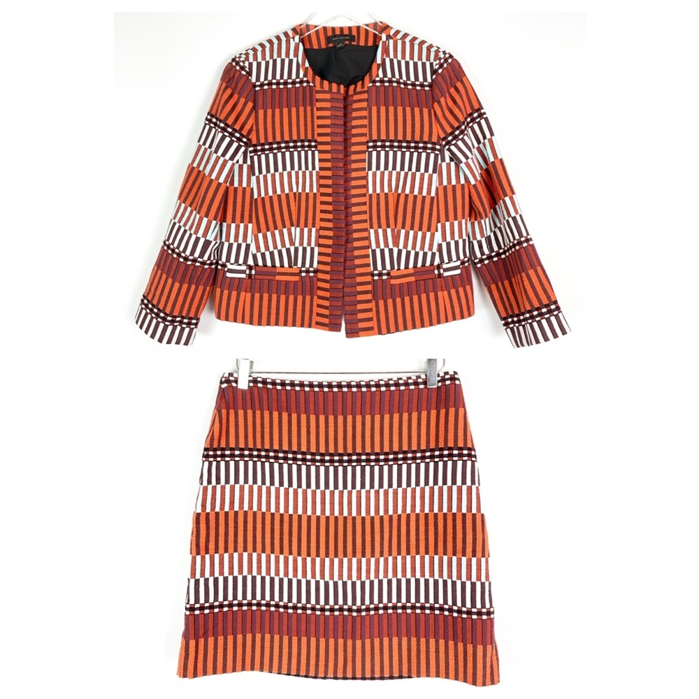 ANN TAYLOR Beautiful Modern Jacket & Skirt Set